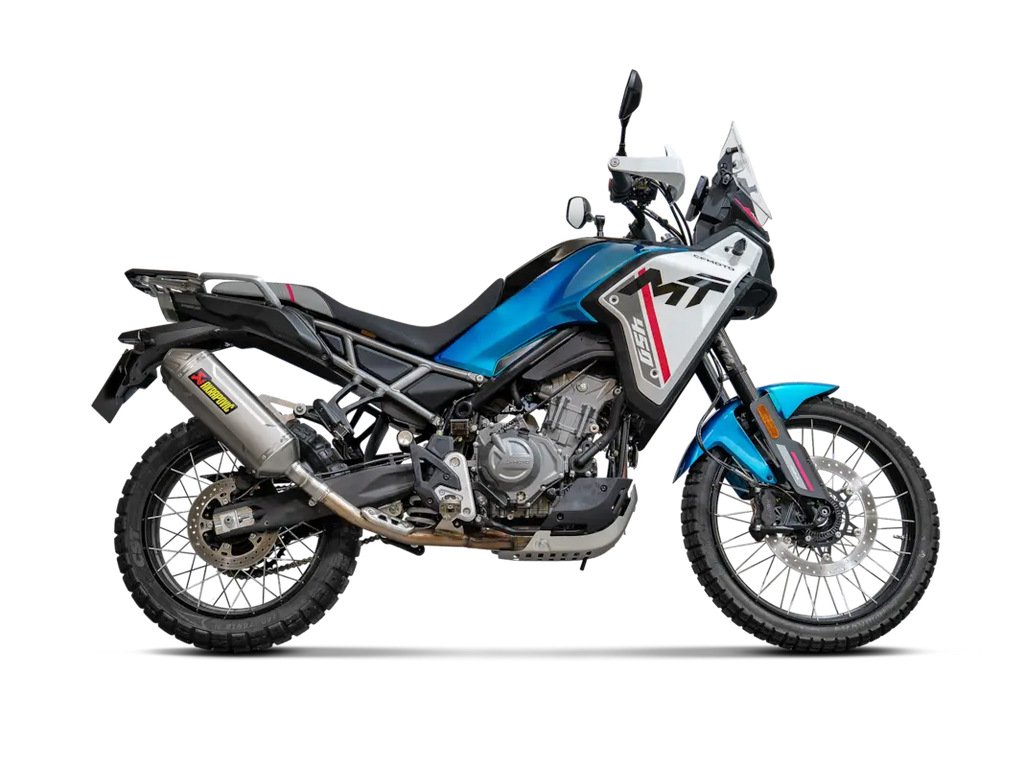 Marmitta terminale Slip-On AKRAPOVIC in titanio per CFMOTO 450MT